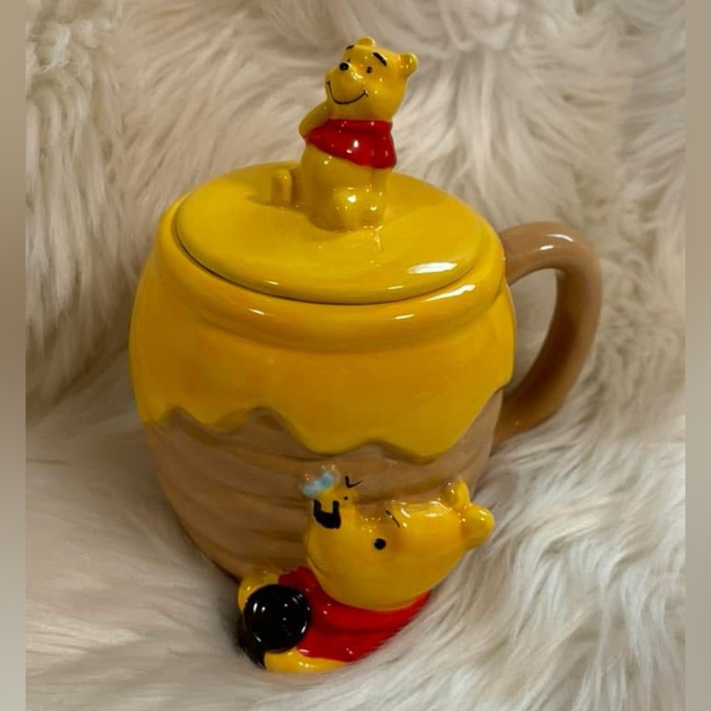 Disney Winnie The Pooh Honey Pot Large Mug with Lid